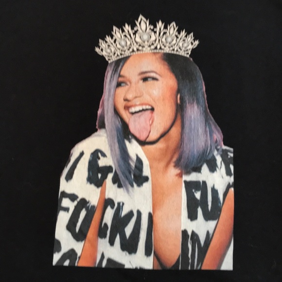 Cardi B - Picture 2 of 4